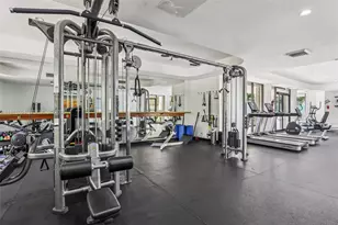 20191 E Country Club Dr, Aventura, FL 33180 - Photo 26