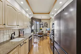 20191 E Country Club Dr, Aventura, FL 33180 - Photo 6