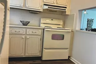 8881 Sunrise Lakes Blvd, Sunrise, FL 33322 - Photo 12