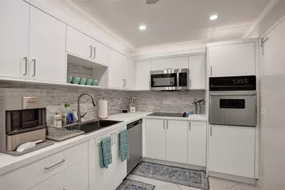 4250 Galt Ocean Dr #4P, Fort Lauderdale, FL 33308 - Photo 4