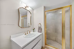 16711 Collins Ave, Sunny Isles Beach, FL 33160 - Photo 16