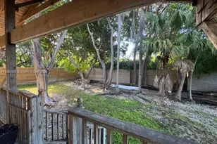 8920 SW 157th St, Palmetto Bay, FL 33157 - Photo 16