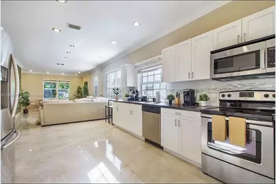 149 NW 48th St, Miami, FL 33127 - Photo 8