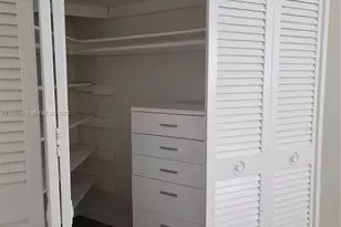 18720 NE 18th Ave, Miami, FL 33179 - Photo 4