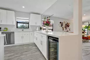 6188 Pine Tree Ln, Tamarac, FL 33319 - Photo 4