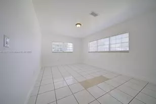 1471 NW 93rd St, Miami, FL 33147 - Photo 18