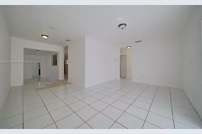 1471 NW 93rd St, Miami, FL 33147 - Photo 14
