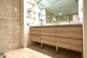 1121 Crandon Blvd, Key Biscayne, FL 33149 - Photo 20