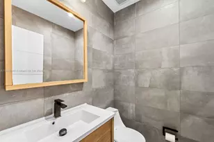 21000 NE 18th Ct, Miami, FL 33179 - Photo 44