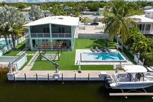 889 Ellen Dr, Key Largo, FL 33037 - Photo 2