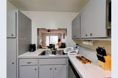 4117 Bougainvilla Dr #315, Lauderdale by the Sea, FL 33308 - Photo 28