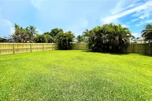 722 SE Thanksgiving Ave, Port Saint Lucie, FL 34984 - Photo 30
