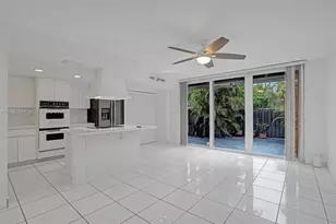 2220 NE 11th St, Hallandale Beach, FL 33009 - Photo 36