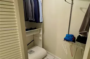 2401 Collins Ave, Miami Beach, FL 33140 - Photo 28