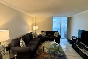 2401 Collins Ave, Miami Beach, FL 33140 - Photo 18