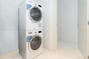 300 Biscayne Blvd Way, Miami, FL 33131 - Photo 36