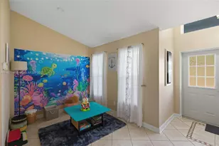 112 SW 34th St, Cape Coral, FL 33914 - Photo 4