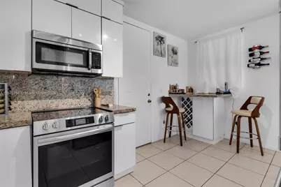 22766 SW 89th Pl, Cutler Bay, FL 33190 - Photo 14