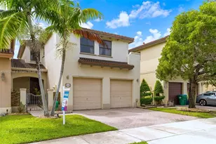 22766 SW 89th Pl, Cutler Bay, FL 33190 - Photo 1