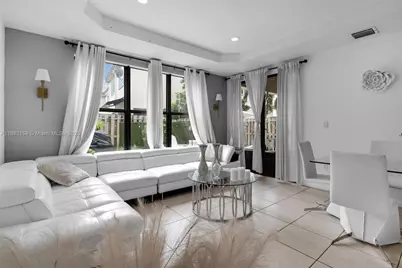 22766 SW 89th Pl, Cutler Bay, FL 33190 - Photo 8