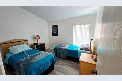 550 Castlemain Cir, Davenport, FL 33897 - Photo 10