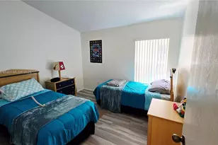 550 Castlemain Cir, Davenport, FL 33897 - Photo 10