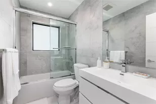 21230 NE 25th Ct, Miami, FL 33180 - Photo 34