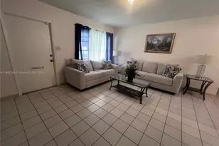 6806 NW 75th Dr, Tamarac, FL 33321 - Photo 4