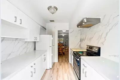 2530 SW 27th St, Miami, FL 33133 - Photo 24