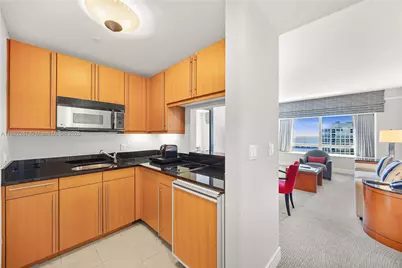 1435 Brickell Ave #3203, Miami, FL 33131 - Photo 6