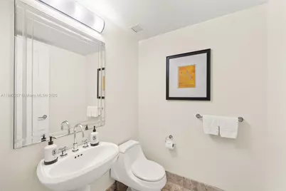 1435 Brickell Ave #3203, Miami, FL 33131 - Photo 20