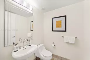 1435 Brickell Ave, Miami, FL 33131 - Photo 20