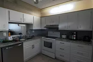 2800 Somerset Dr, Lauderdale Lakes, FL 33311 - Photo 8