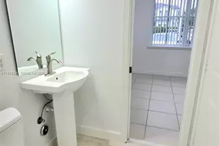 5570 NW 107th Ave, Doral, FL 33178 - Photo 18