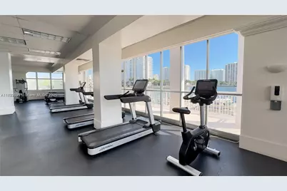18031 Biscayne Blvd #1602, Aventura, FL 33160 - Photo 4