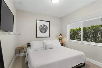 284 NE 116th St, Miami, FL 33161 - Photo 10