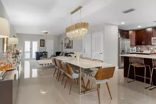 284 NE 116th St, Miami, FL 33161 - Photo 4