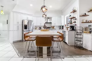 5911 SW 199th Ave, Pembroke Pines, FL 33332 - Photo 10