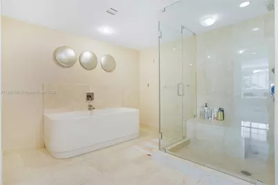 250 S Sunny Isles Blvd #TH-207, Sunny Isles Beach, FL 33160 - Photo 18