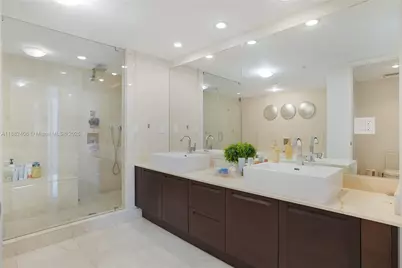 250 S Sunny Isles Blvd #TH-207, Sunny Isles Beach, FL 33160 - Photo 16