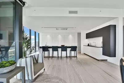 1000 Biscayne Blvd #1901, Miami, FL 33132 - Photo 18