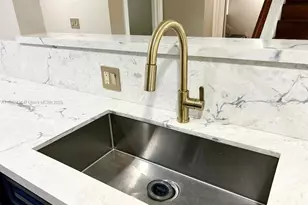 875 NW 80th Terrace, Plantation, FL 33324 - Photo 10