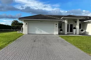 20605 SW 319th St, Homestead, FL 33030 - Photo 4