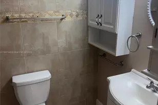 3000 E Sunrise Lakes Dr, Sunrise, FL 33322 - Photo 4