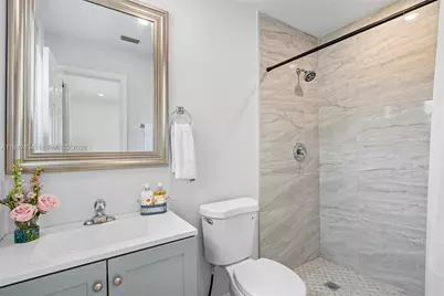 3024 N 73rd Ter, Hollywood, FL 33024 - Photo 10