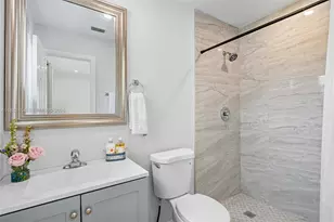 3024 N 73rd Ter, Hollywood, FL 33024 - Photo 10