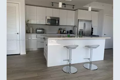 999 SW 1st Ave #1703, Miami, FL 33130 - Photo 4