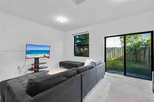 12952 SW 232nd Ln, Homestead, FL 33032 - Photo 8