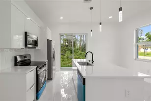 936 Anthony E, Lehigh Acres, FL 33974 - Photo 6