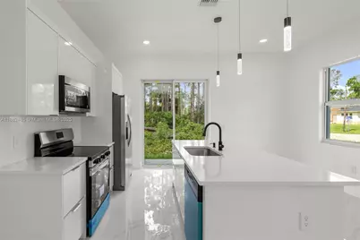 936 Anthony E, Lehigh Acres, FL 33974 - Photo 6